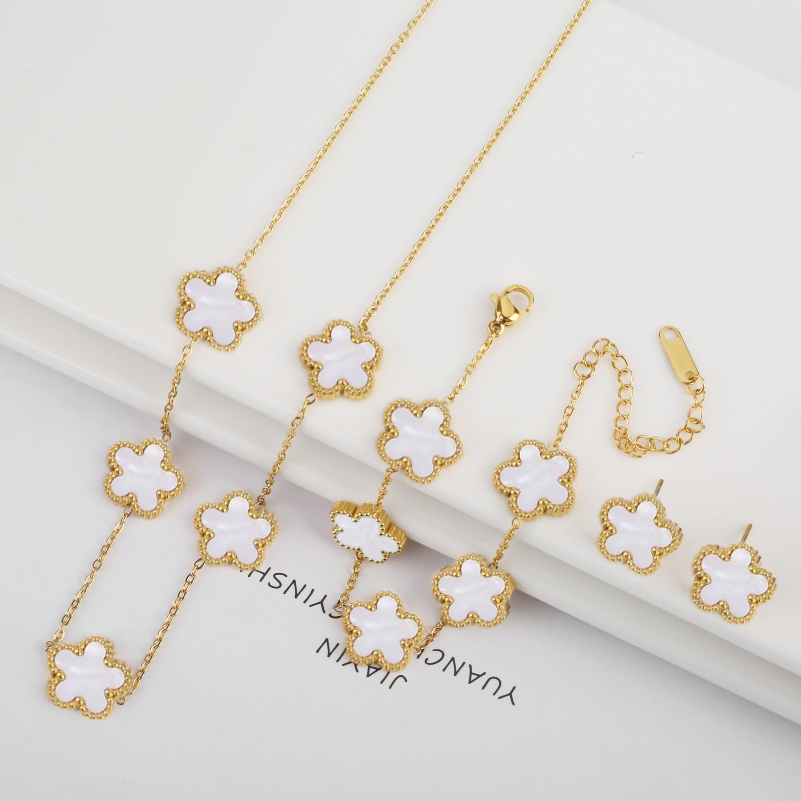 Stainless Steel Five-Leaf Flower Jewelry Set – Necklace, Bracelet & Earrings
