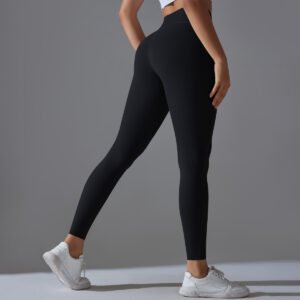 Women’s High-Waisted Peach Hip-Lifting Yoga Leggings – Tight Fit for Gym & Pilates