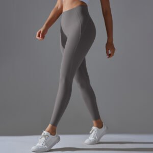 Women’s High-Waisted Peach Hip-Lifting Yoga Leggings – Tight Fit for Gym & Pilates