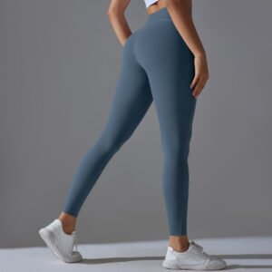 Women’s High-Waisted Peach Hip-Lifting Yoga Leggings – Tight Fit for Gym & Pilates